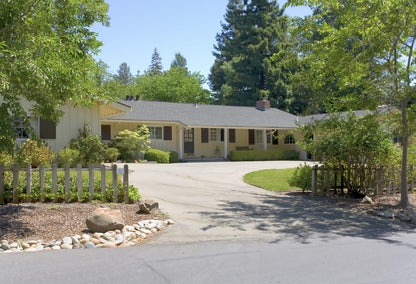 Ranch style home typical of real estate in Gettysburg, South Dakota